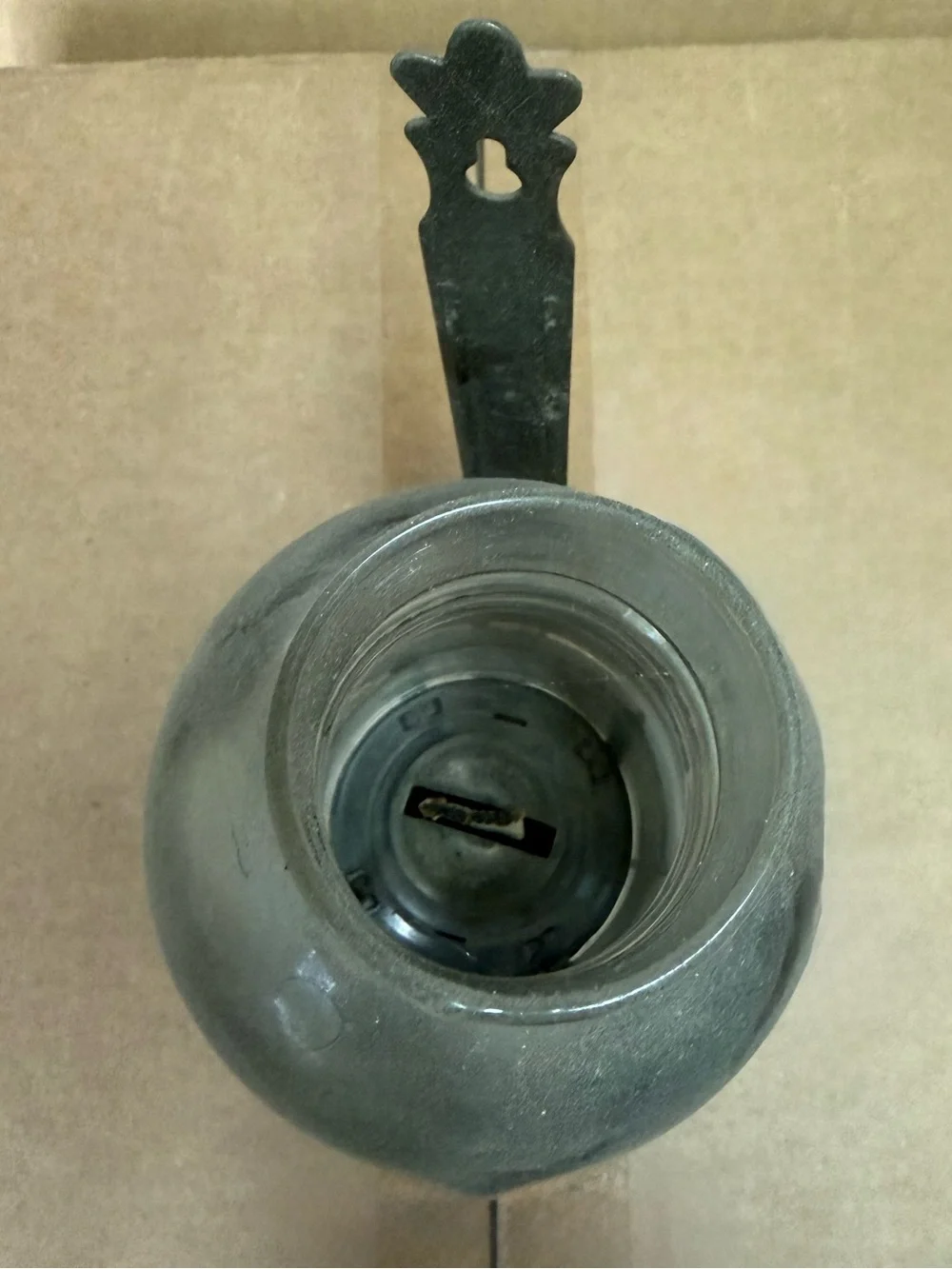 Antique-Style Silver Metal Oil Lamp with Clear Glass Chimney